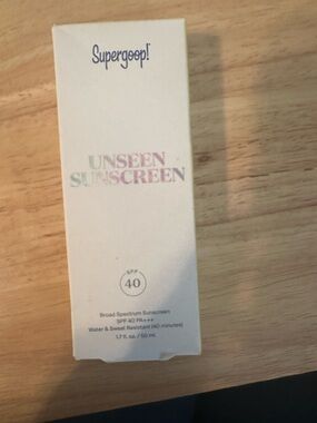 Supergoop! Unseen Sunscreen SPF 40 - white